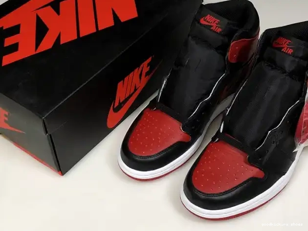 Jordan Banned 555088-001 Retro High Air 1 OG 0612